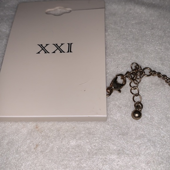 Gorgeous Yellow Lemon Drop Bib Choker with Rhinestones - Picture 3 of 5